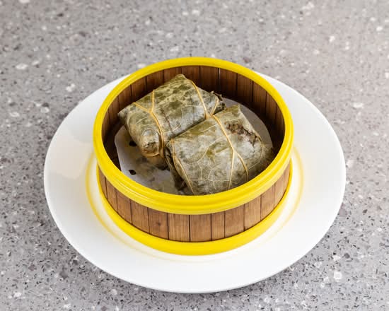 Sticky Rice with Dry Shrimp & Pork Wrap in Lotus Leaf 荷葉糯米雞